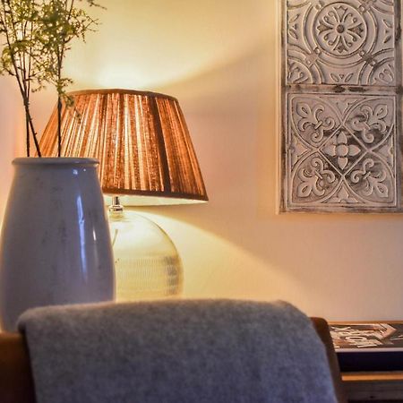 The Malthouse - Naturally Styled Central Apartment Cirencester Eksteriør billede